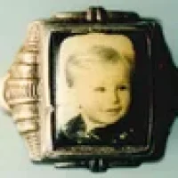 Jane Doe was wearing a tan-colored T-shirt with "California" & three rats on the front & back of the shirt when she was found in Coalinga, CA  1993