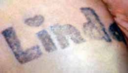 #JohnDoe was found in Niagara Falls, #ONTARIO, #Canada on 18 Aug 1999.  He bore the name "Linda" on his tattoo